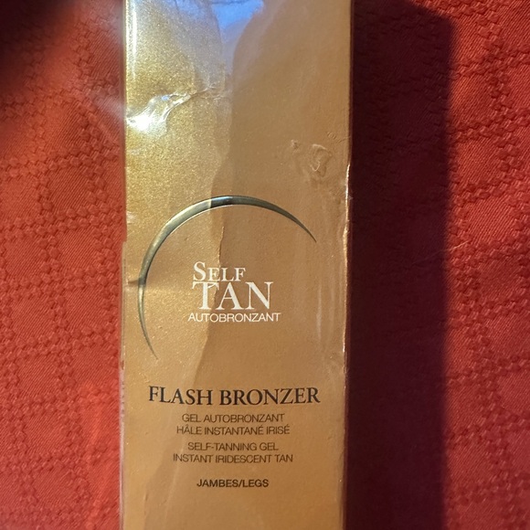 Lancôme Flash Bronzer Self-Tanning Gel - Picture 5 of 5